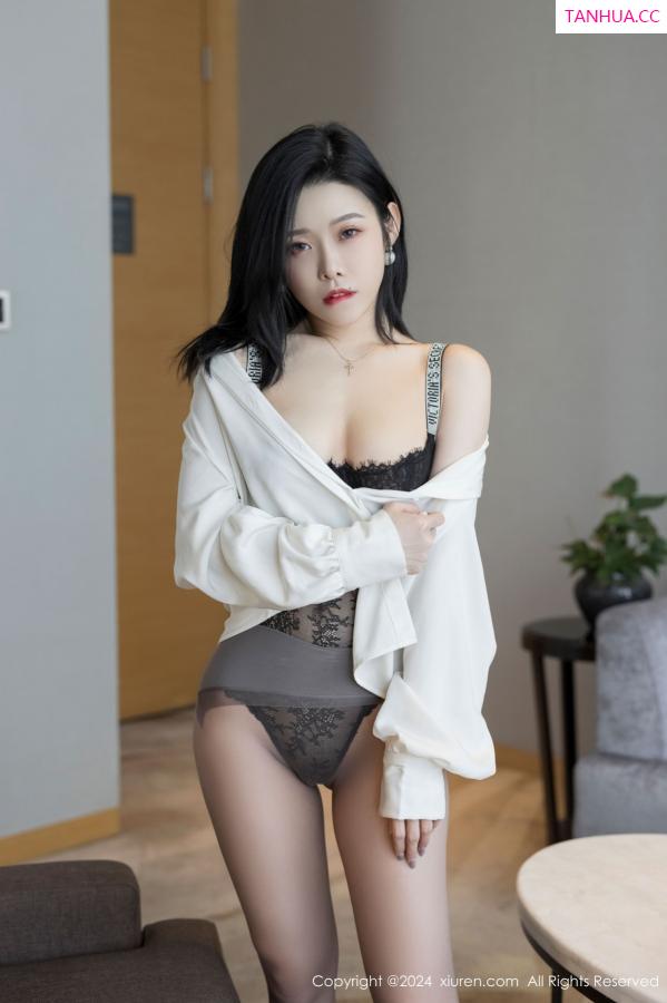 李凯诗 luvian本能 [XiuRen]高清写真图 2024.10.23 No.9329 luvian本能 黑丝美腿第20张图片